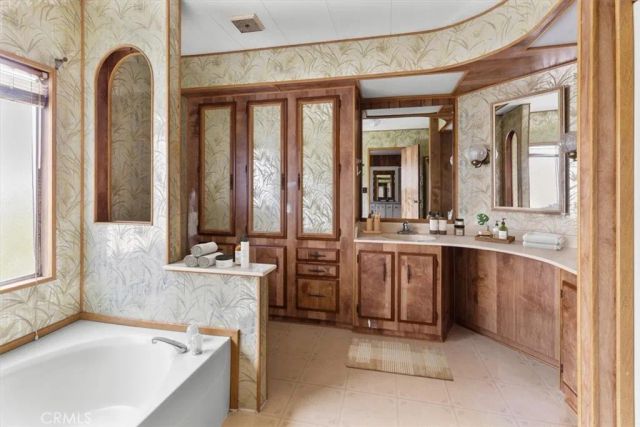 16222 Monterey 300, Huntington Beach, CA 92649