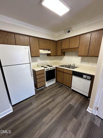 3532 Ivy Commons Drive 301, Raleigh, NC 27606