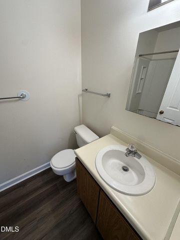 3532 Ivy Commons Drive 301, Raleigh, NC 27606