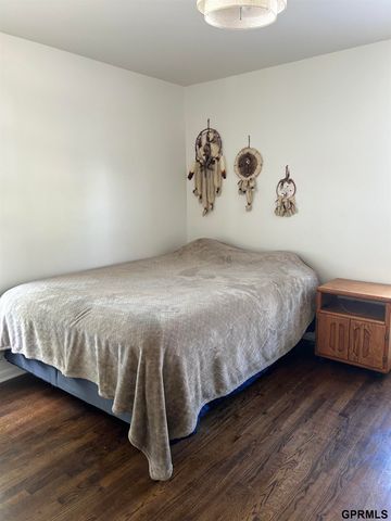 4868 S 53 Street, Omaha, NE 68117