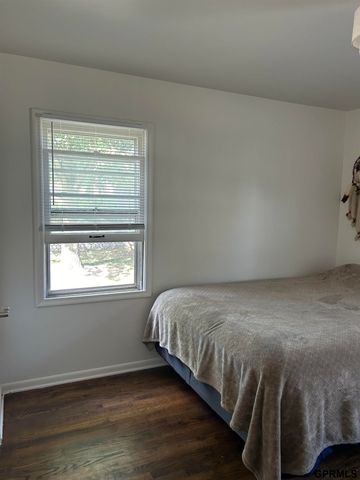 4868 S 53 Street, Omaha, NE 68117