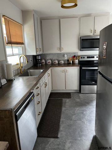 4868 S 53 Street, Omaha, NE 68117