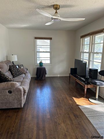 4868 S 53 Street, Omaha, NE 68117