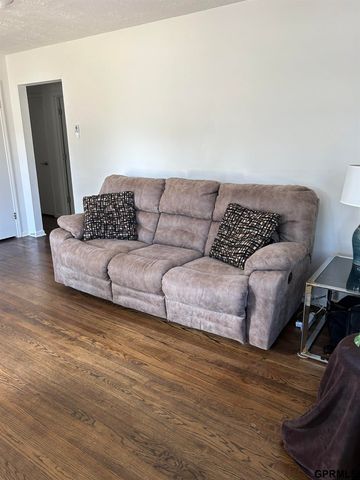 4868 S 53 Street, Omaha, NE 68117