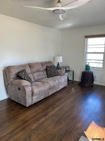 4868 S 53 Street, Omaha, NE 68117