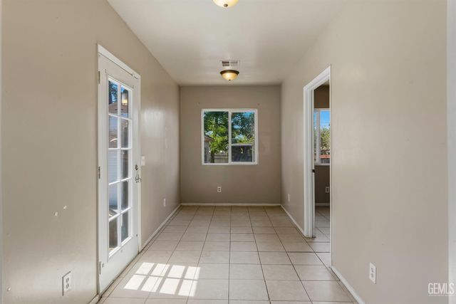 2225 Quincy Drive, Bakersfield, CA 93306
