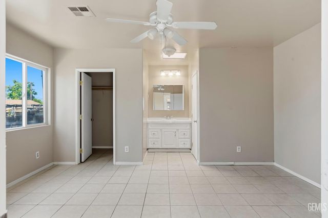 2225 Quincy Drive, Bakersfield, CA 93306