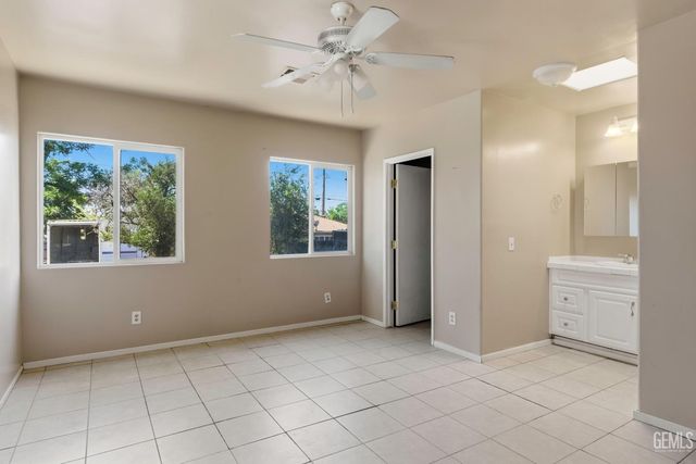 2225 Quincy Drive, Bakersfield, CA 93306