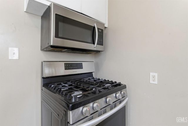 2225 Quincy Drive, Bakersfield, CA 93306