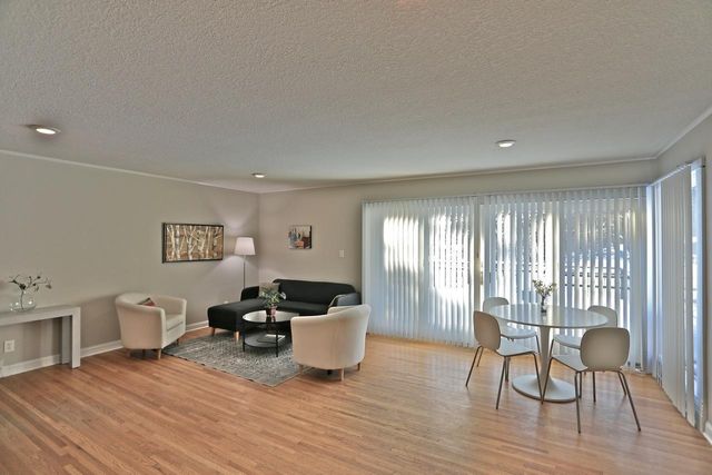 1789 Alameda Street, Roseville, MN 55113