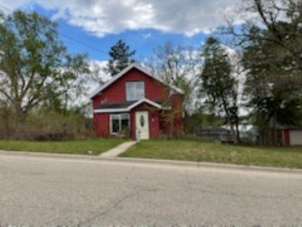 119 W PARK STREET, Neshkoro, WI 54960