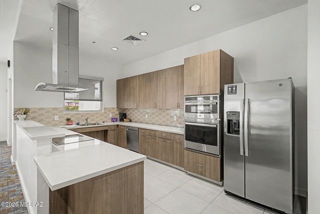 10502 W Thetford Lane, Marana, AZ 85653