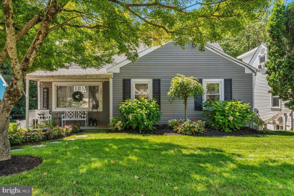 202 WESTMONT AVE, Haddon Township, NJ 08108
