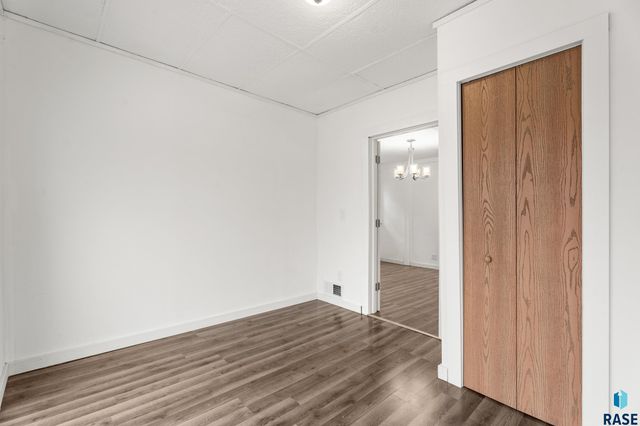 706 S Menlo Ave Avenue, Sioux Falls, SD 57104