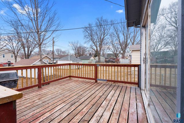 706 S Menlo Ave Avenue, Sioux Falls, SD 57104