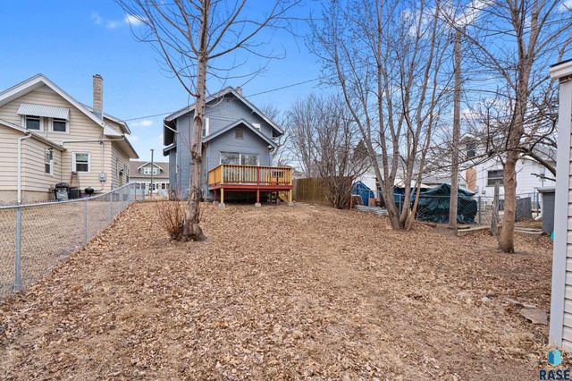 706 S Menlo Ave Avenue, Sioux Falls, SD 57104