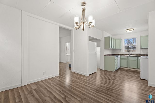 706 S Menlo Ave Avenue, Sioux Falls, SD 57104