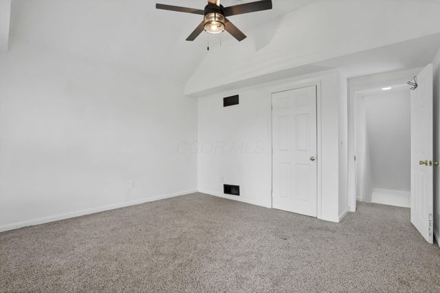 39 W Ramlow Alley, Columbus, OH 43202