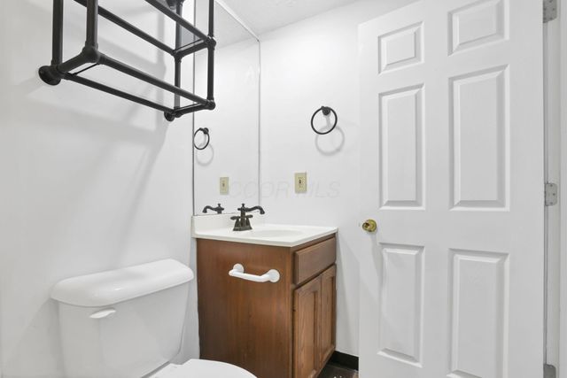 39 W Ramlow Alley, Columbus, OH 43202