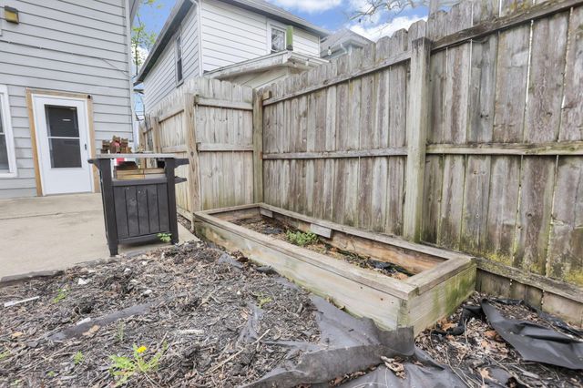 39 W Ramlow Alley, Columbus, OH 43202