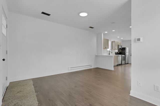 39 W Ramlow Alley, Columbus, OH 43202