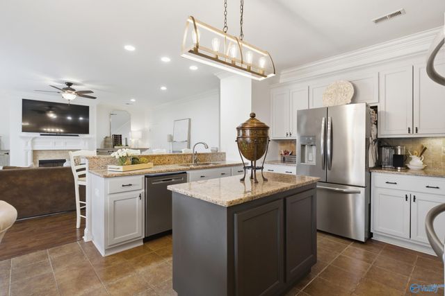 4813 Cove Valley Drive, Owens Cross Roads, AL 35763