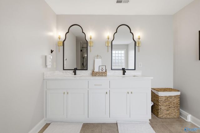 4813 Cove Valley Drive, Owens Cross Roads, AL 35763