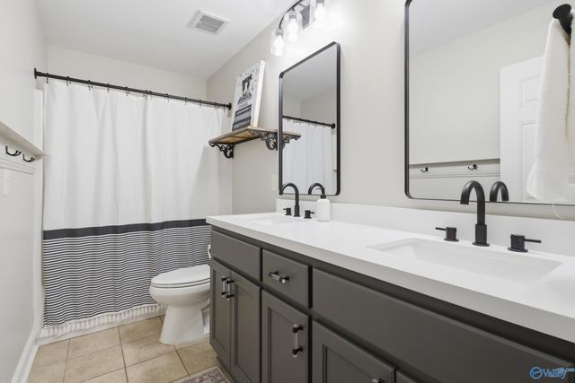 4813 Cove Valley Drive, Owens Cross Roads, AL 35763