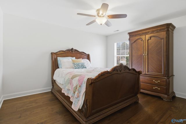 4813 Cove Valley Drive, Owens Cross Roads, AL 35763