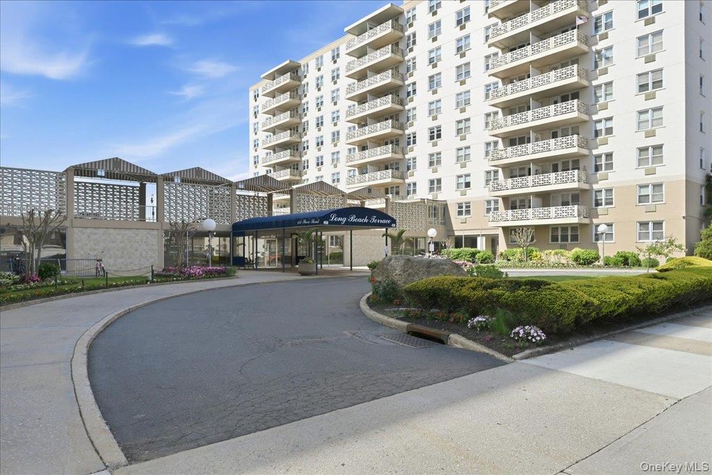 430 Shore Road 4G, Long Beach, NY 11561