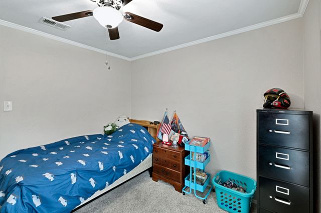 732 Hillside Drive, Burleson, TX 76028