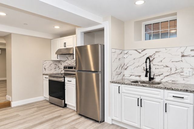 150 Middlesex St 2, Lowell, MA 01852