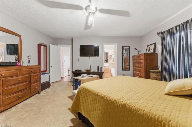 2360 Dellabrook Road, Winston-salem, NC 27105