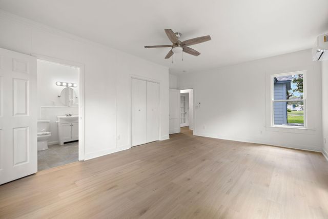 1301 Sloan ST, Taylor, TX 76574
