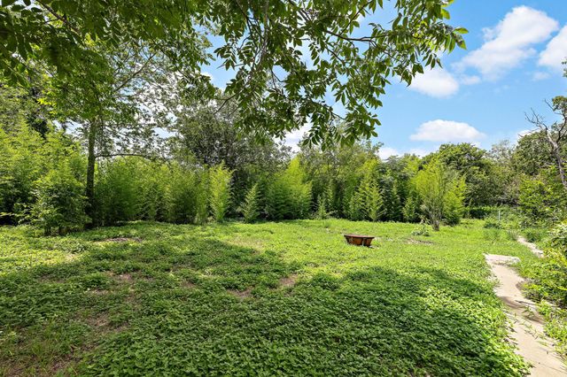 1301 Sloan ST, Taylor, TX 76574