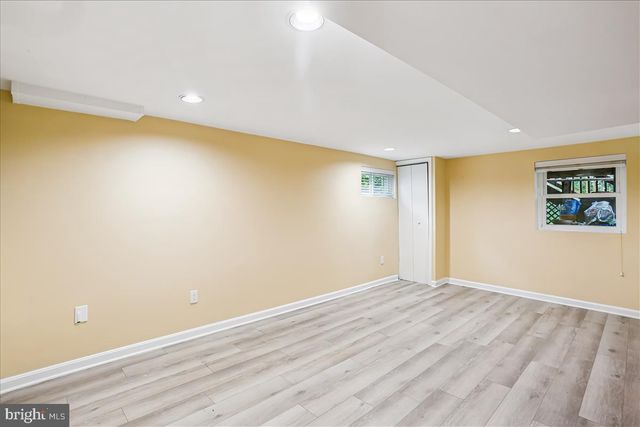 8910 BRADFORD RD, Silver Spring, MD 20901