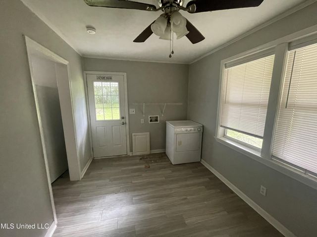 364 Hiller Drive, Biloxi, MS 39531