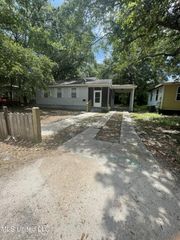 364 Hiller Drive, Biloxi, MS 39531