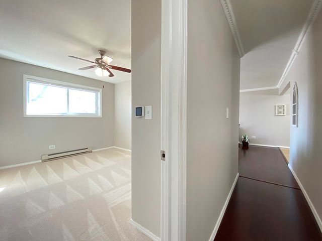 860 E Old Willow Road 221, Prospect Heights, IL 60070