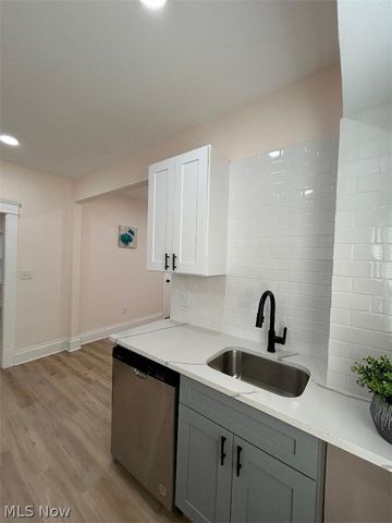 3279 W 97 Street, Cleveland, OH 44102