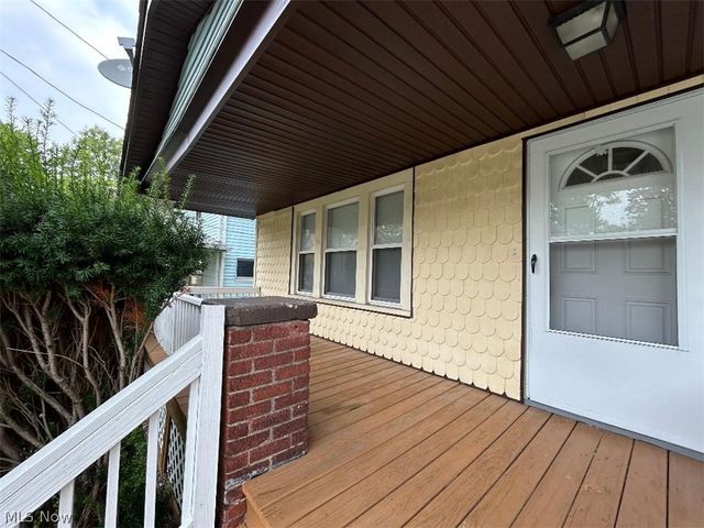 3279 W 97 Street, Cleveland, OH 44102