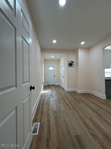 3279 W 97 Street, Cleveland, OH 44102
