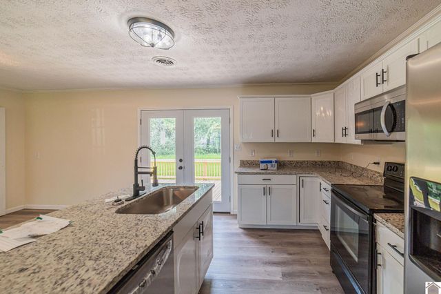 316 Loretta Dr, Ledbetter, KY 42058