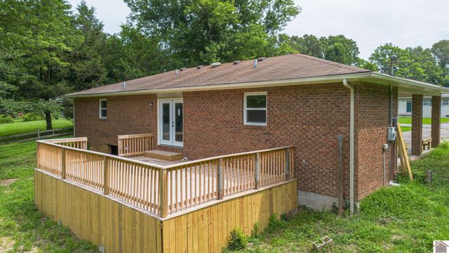 316 Loretta Dr, Ledbetter, KY 42058