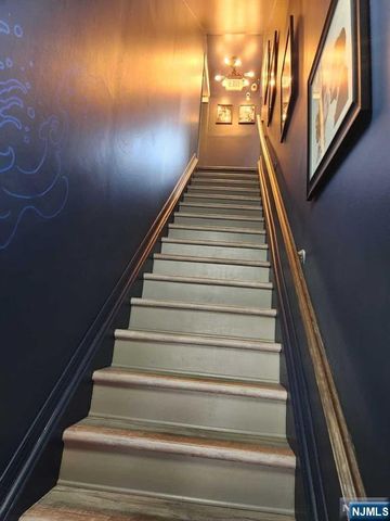 1-3 Hillside 5, Tenafly, NJ 07670