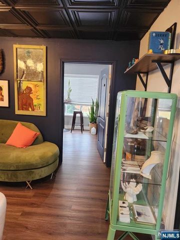 1-3 Hillside 5, Tenafly, NJ 07670