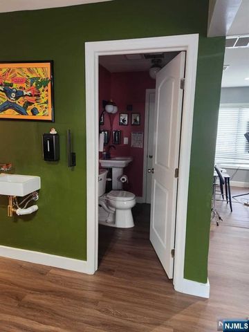 1-3 Hillside 5, Tenafly, NJ 07670