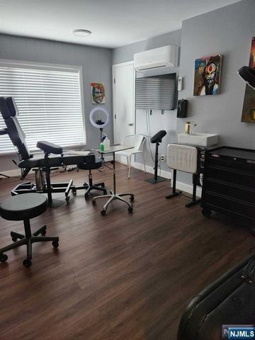 1-3 Hillside 5, Tenafly, NJ 07670