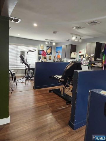 1-3 Hillside 5, Tenafly, NJ 07670