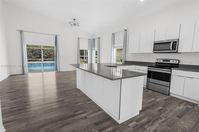 434 Castlemain, Davenport, FL 33897